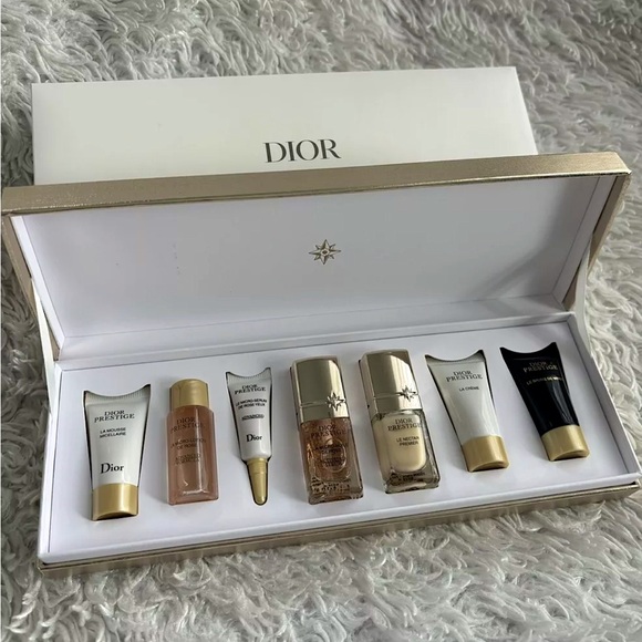 Dior Prestige Piano Gold Gift Discovery Set - NWB - Picture 1 of 6